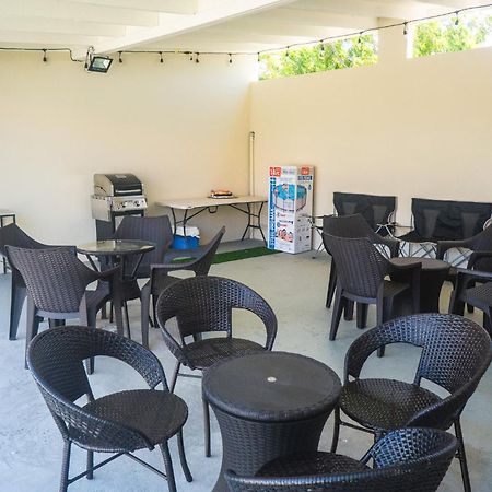 Pavia'S Centerpoint Oasis Lägenhet Oranjestad Exteriör bild
